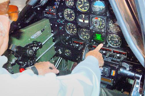 Roush-Aviation-Hanger-Inspections-cockpit